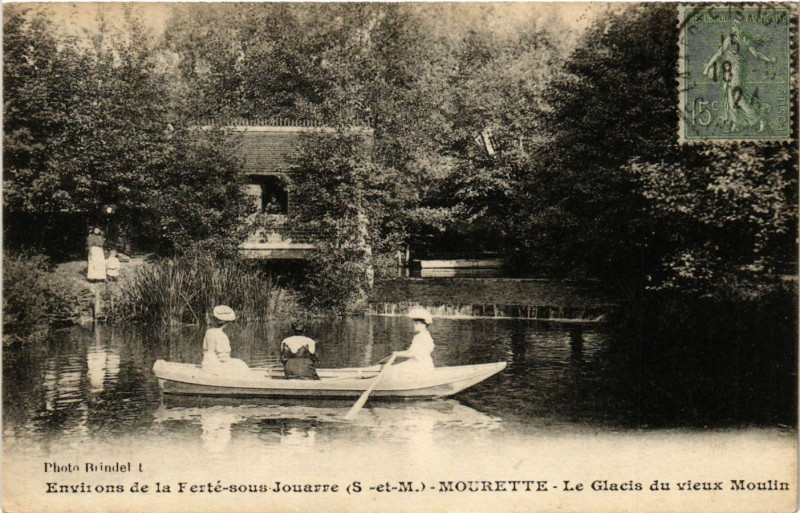 Carte postale ancienne Env. de La Ferte-sous-Jouarre Mourette - Le Glacis à Jouarre