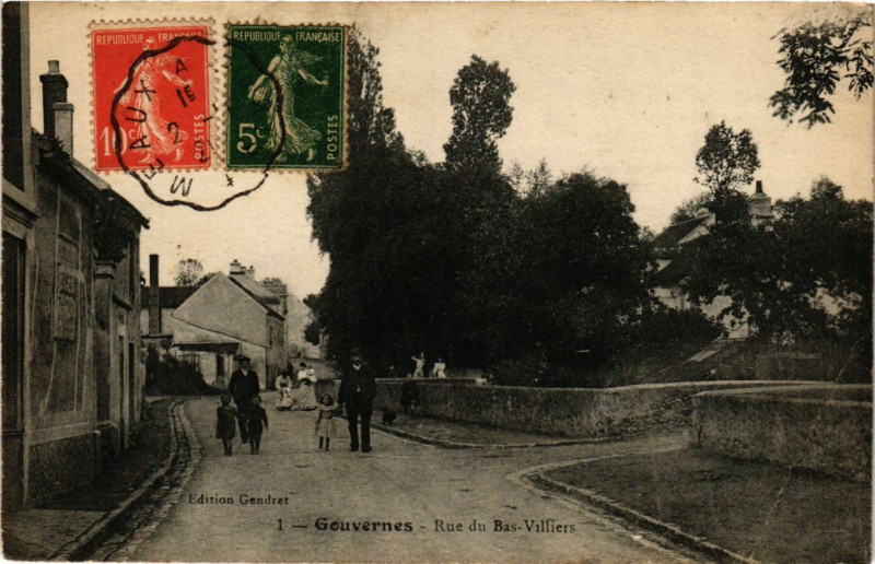 Carte postale ancienne Gouvernes - Rue du Bas-Villiers à Gouvernes
