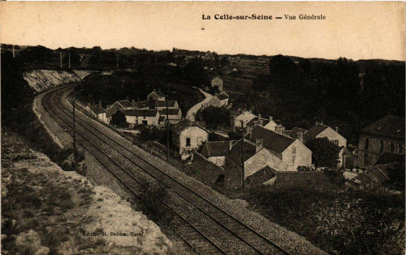 Carte postale ancienne La Celle-sur-Seine - Vue générale