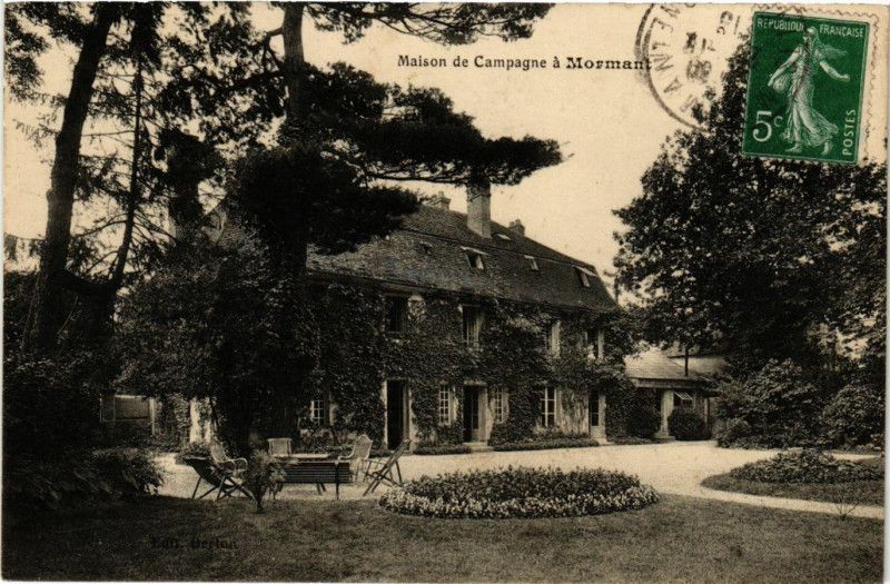 Carte postale ancienne Maison de Campagne a Mormant à Mormant