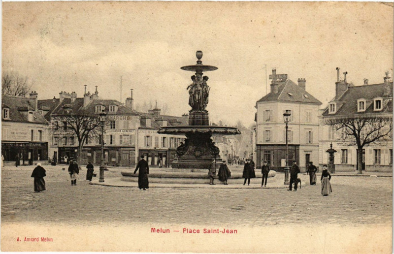 Carte postale ancienne Melun - Place St-Jean à Melun