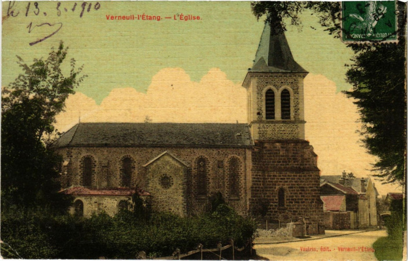 Carte postale ancienne Verneuil-l'Etang - L'Eglise à Verneuil-l'Étang