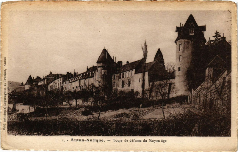 Carte postale ancienne Autun-Antique - Tours de defense du Moyen age
