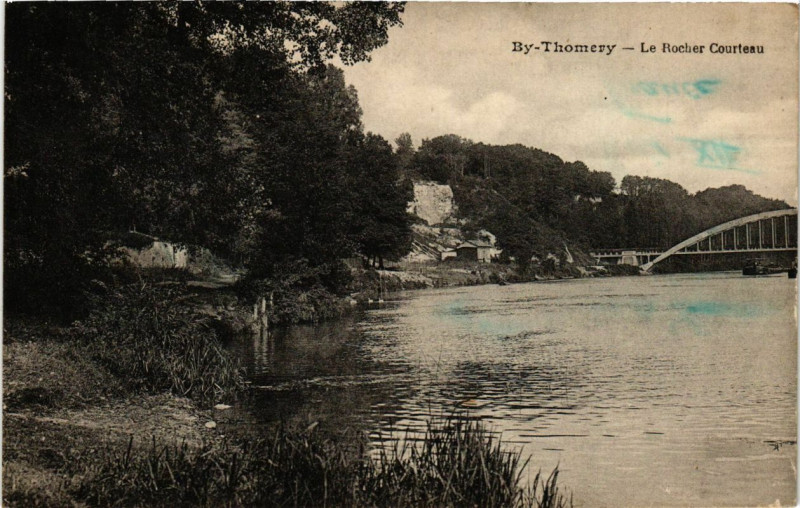 Carte postale ancienne By-Thomery - Le Rocher Courteau à Thomery