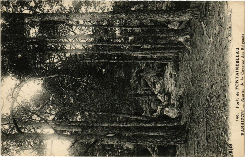 Carte postale ancienne Foret de Fontainebeau Barbizon-Sentier de la Caverne des Brigands à Barbizon