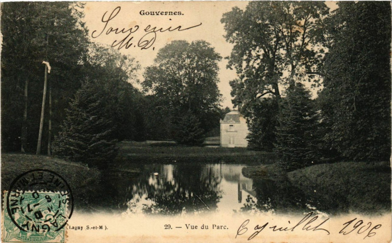 Carte postale ancienne Gouvernes - Vue du Parc à Gouvernes