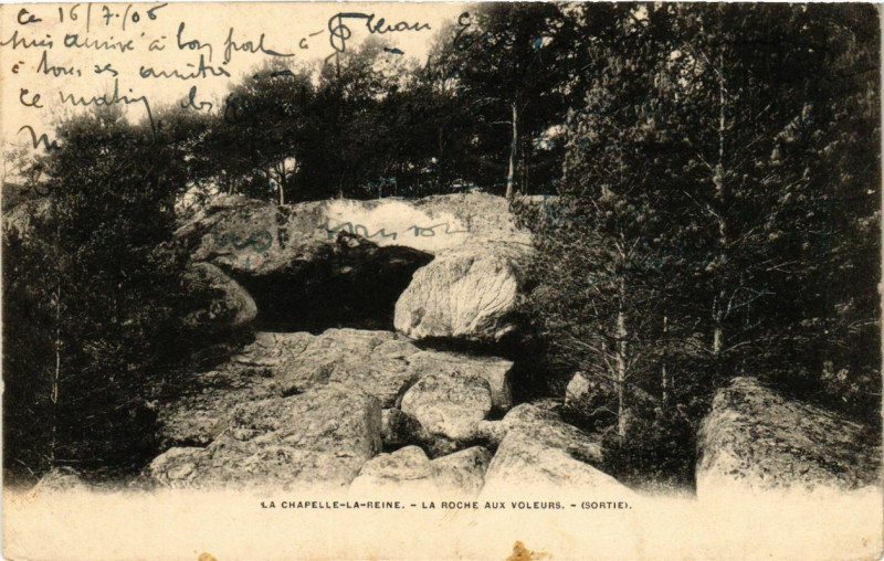 Carte postale ancienne La Chapelle-la-Reine - La Roche aux Voleurs - (Sortie) à La Chapelle-la-Reine