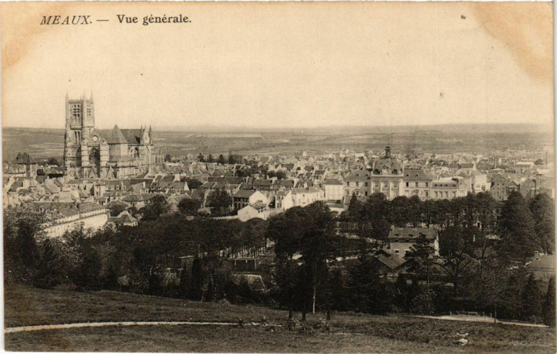 Carte postale ancienne Meaux - Vue générale à Meaux