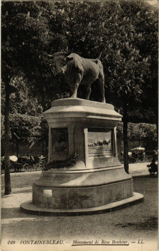 Carte postale ancienne Fontainebleau - Monument de Rosa Bonheur à Fontainebleau
