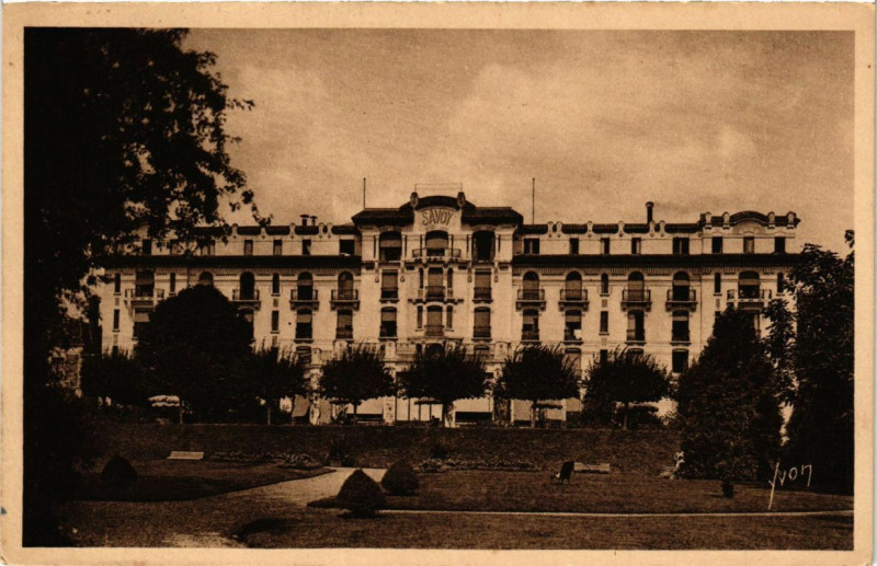 Carte postale ancienne Fontainebleau - Savoy-Hotel à Fontainebleau
