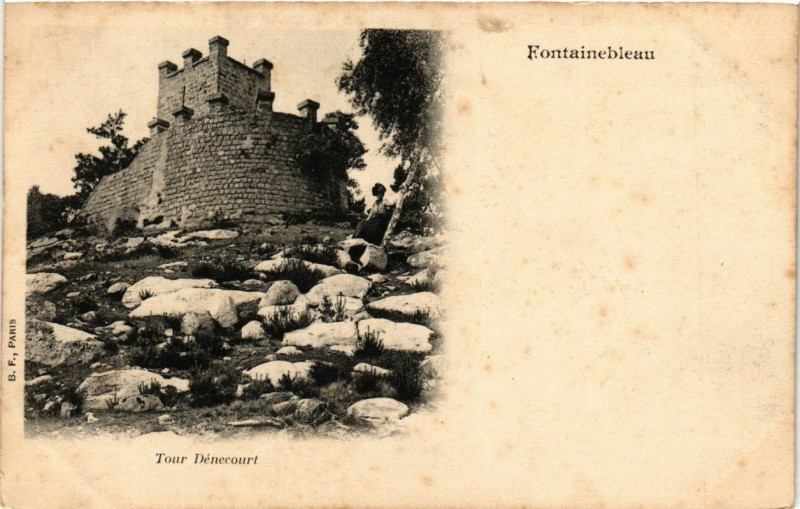 Carte postale ancienne Fontainebleau - Tour Denecourt à Fontainebleau