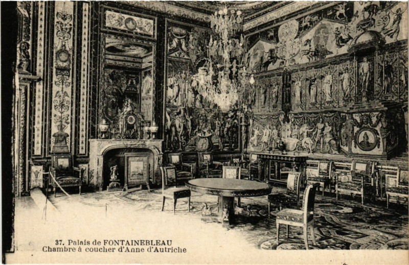 Carte postale ancienne Palais de Fontainebleau - Chambre a coucher d'Anne d'Autriche à Fontainebleau