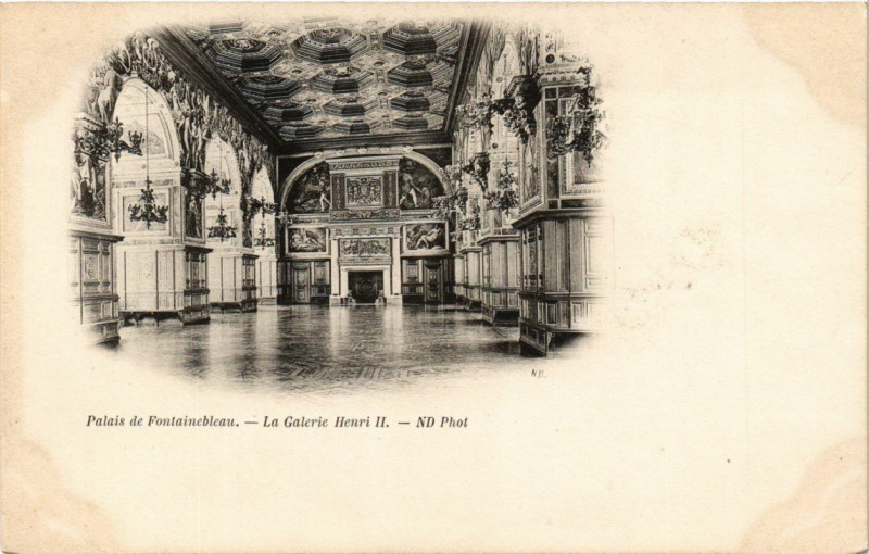Carte postale ancienne Palais de Fontainebleau - La Galerie Henri Ii à Fontainebleau
