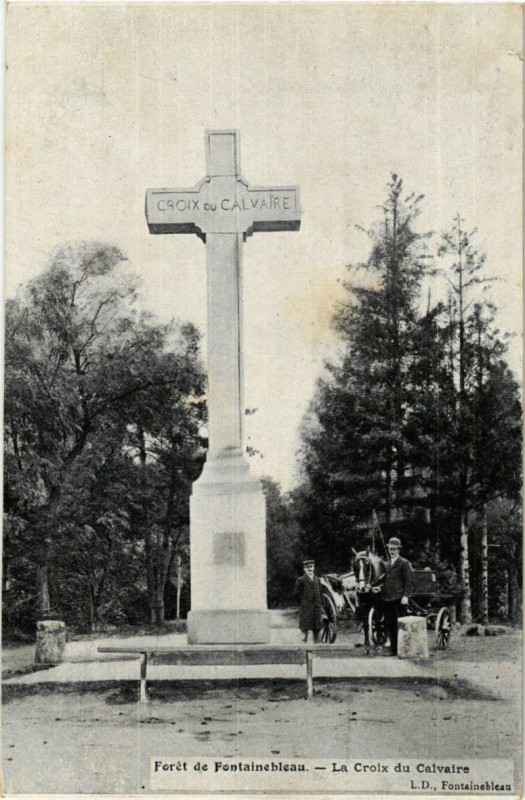Carte postale ancienne Foret de Fontainebleau - La Croix du Calvarie à Fontainebleau