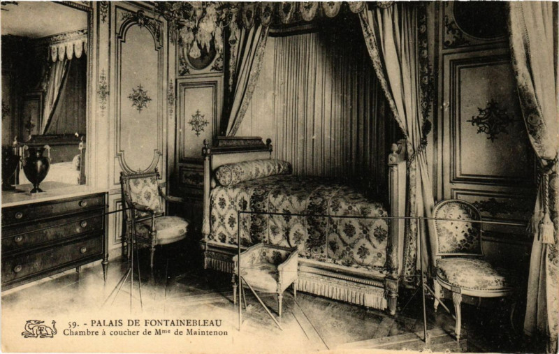 Carte postale ancienne Palais de Fontainebleau - Chambre a coucher de Mme de Maintenon à Fontainebleau