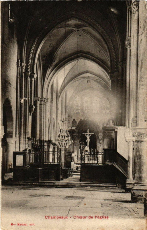 Carte postale ancienne Champeaux - Choeur de l'Eglise à Champeaux