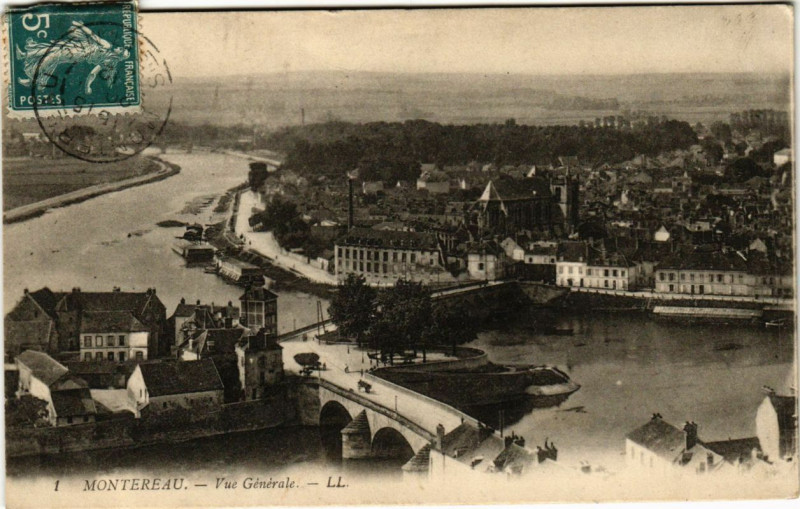 Carte postale ancienne Montereau - Vue générale