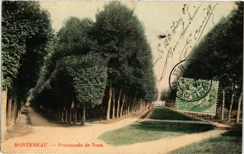 Carte postale ancienne Montereau - Promenade de None