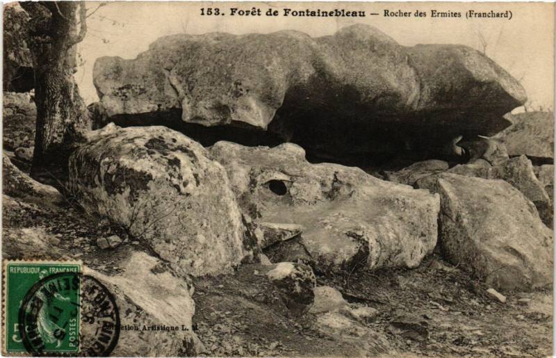 Carte postale ancienne Foret de Fontainebleau - Rocher des Ermites (Franchard) à Fontainebleau