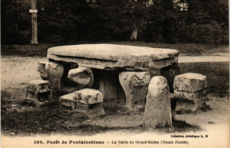 Carte postale ancienne Foret de Fontainebleau - La Table du Grand-Maitre (Route Ronde) à Fontainebleau