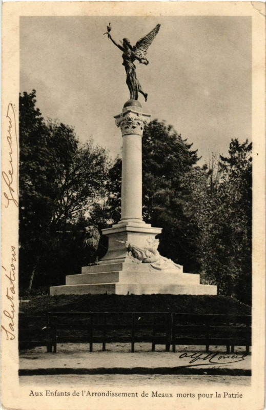 Carte postale ancienne Aux Enfants l'Arrodissement de Meaux morts pour la Patrie à Meaux