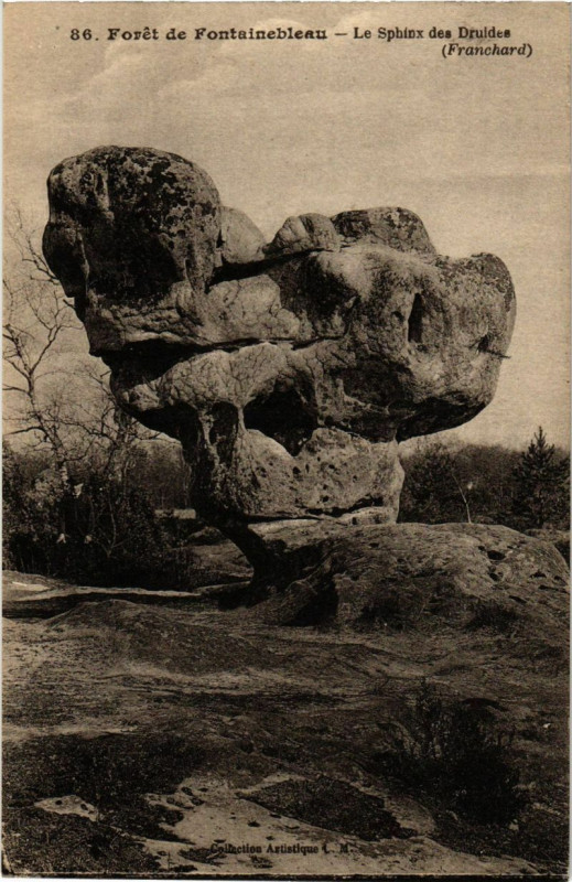 Carte postale ancienne Foret de Fontainebleau - Le Sphinx des Druides (Franchard) à Fontainebleau