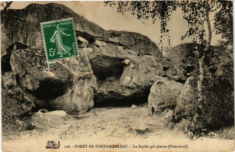 Carte postale ancienne Foret de Fontainebleau - La Roche qui pleure (Franchard) à Fontainebleau