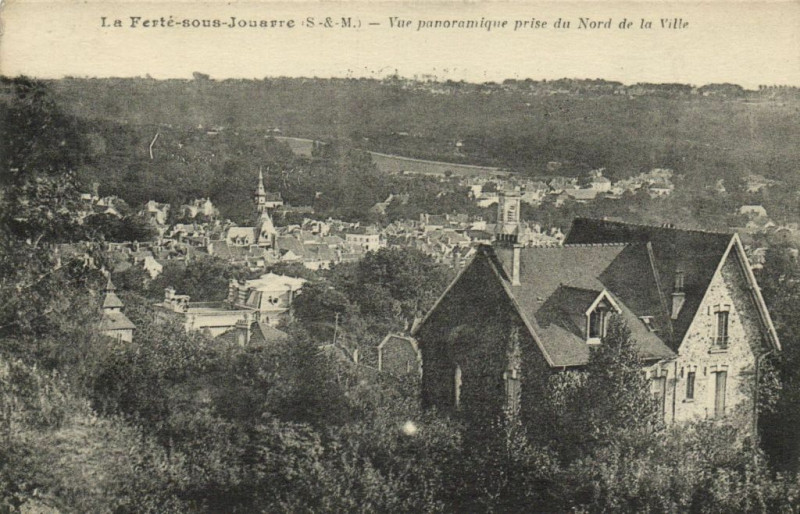 Carte postale ancienne La Ferte-sous-Jouarre - Vue panoramique prise du Nord... à La Ferté-sous-Jouarre