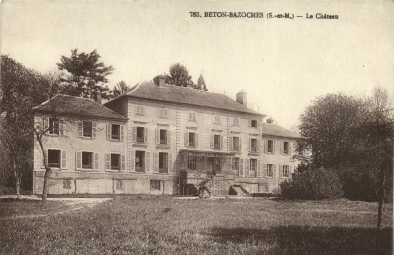 Carte postale ancienne Beton-Bazoches Le Chateau à Beton-Bazoches