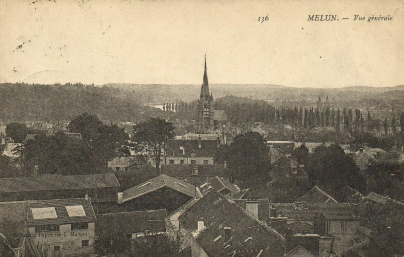 Carte postale ancienne Melun - Vue générale à Melun