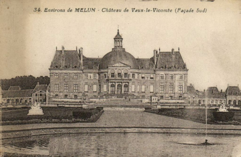 Carte postale ancienne Env. de Melun - Chateau de Vaux le Vicomte (Facade Sud) à Melun