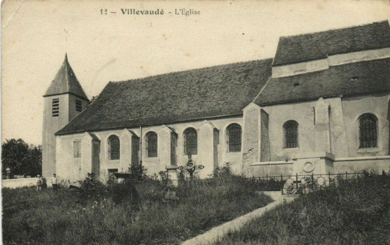 Carte postale ancienne Villevaude - L'Eglise à Villevaudé