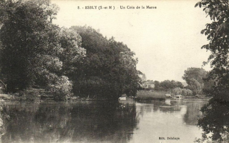 Carte postale ancienne Esbly - Un Coin de la Marne à Esbly