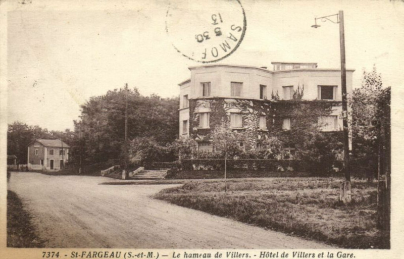 Carte postale ancienne Saint-Fargeau Le hameau de Villers Hotel de Villers