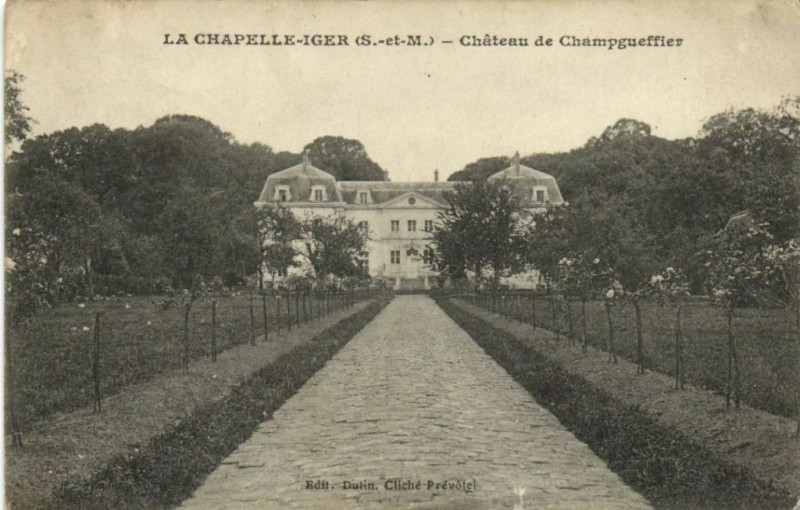 Carte postale ancienne La Chapelle - Iger Chateau de Champgueffler à La Chapelle-Iger