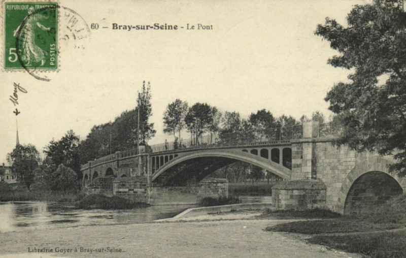 Carte postale ancienne Bray-sur-Seine le Pont à Bray-sur-Seine