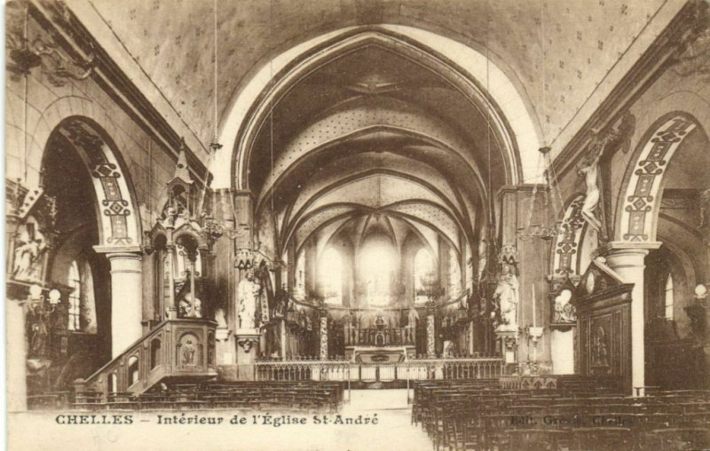 Carte postale ancienne Chelles - Interieur de l'Eglise St-Andre à Chelles