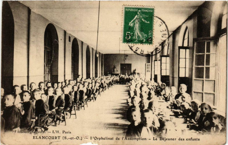 Carte postale ancienne Elancourt L'Orphelinat de l'Assomption à Élancourt