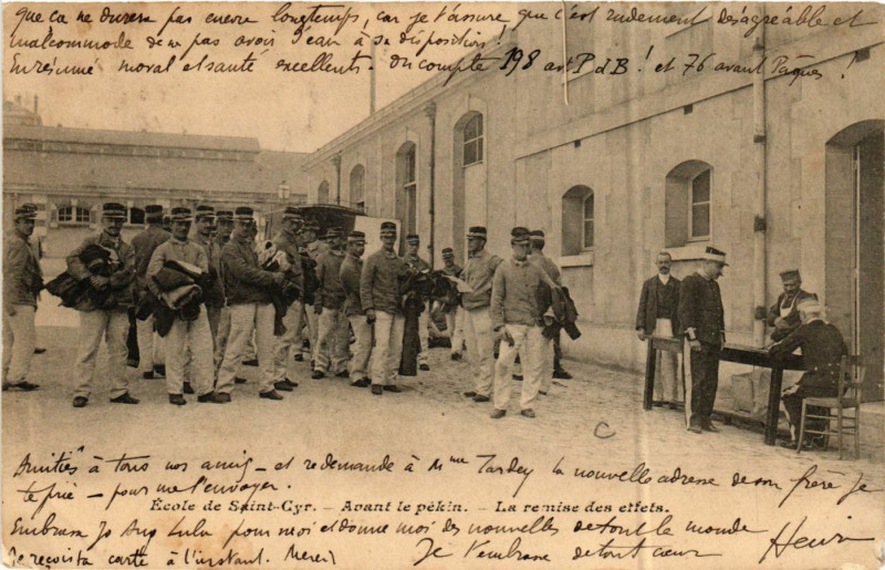 Carte postale ancienne Ecole de Saint-Cyr Avant le pekin