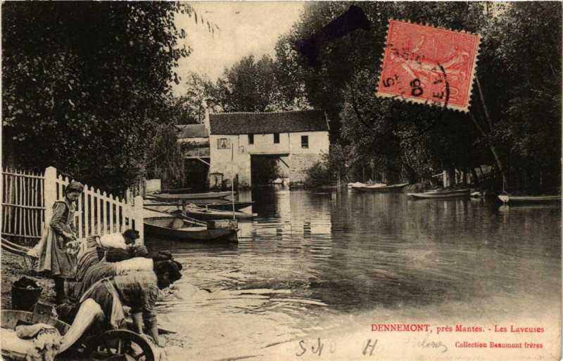 Carte postale ancienne Dennemont pres Mantes - Les Laveuses