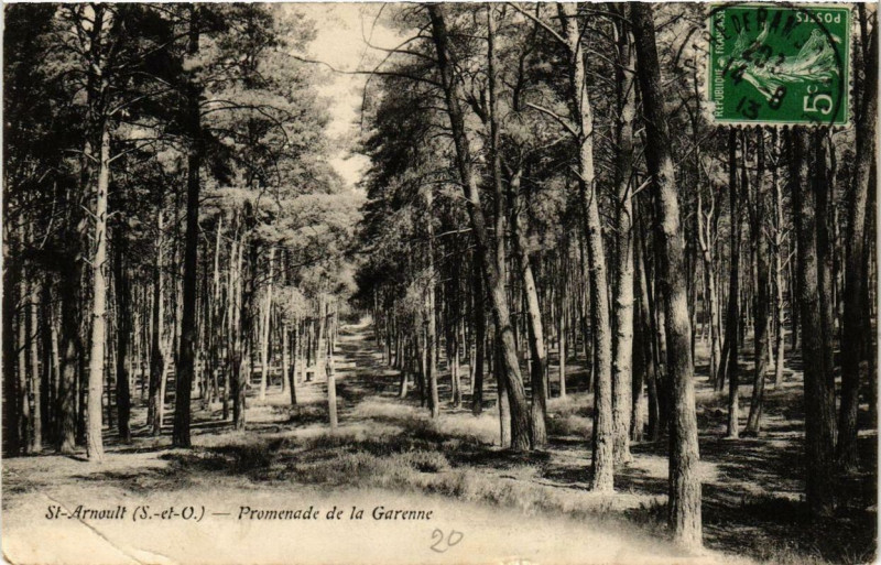Carte postale ancienne Saint-Arnoult Promenade de la Garenne