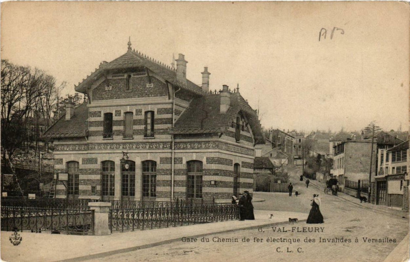 Carte postale ancienne Val-Fleury Gare du Chemin de fer electrique des Invalides