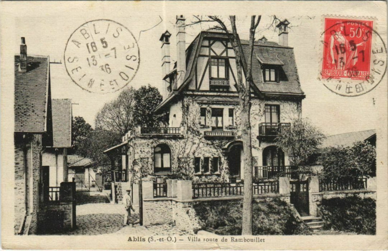 Carte postale ancienne Ablis Villa route de Rambouillet à Ablis