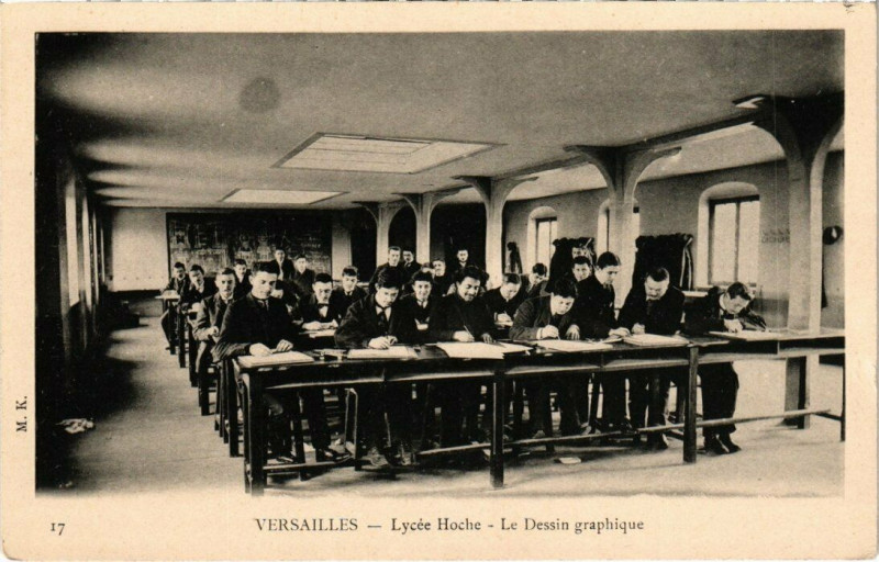 Carte postale ancienne Versailles - Lycée Hoche - Le Dessin graphique à Versailles