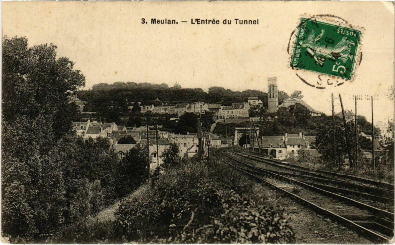 Carte postale ancienne Meulan - L'EntrÃ©e du Tunnel