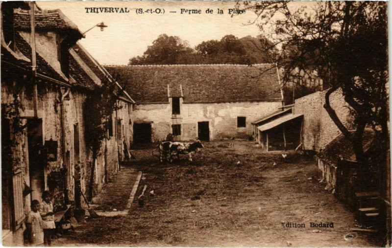 Carte postale ancienne Thiverval - Ferme de la Place