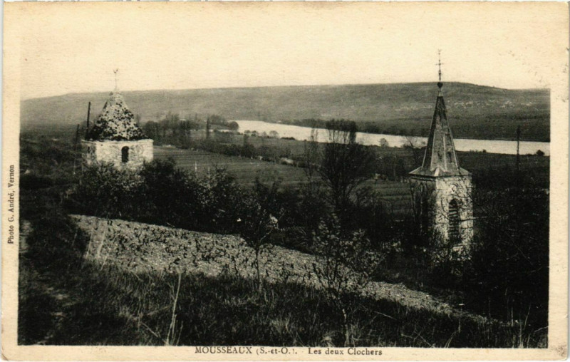 Carte postale ancienne Mousseaux - Les deux Clochers