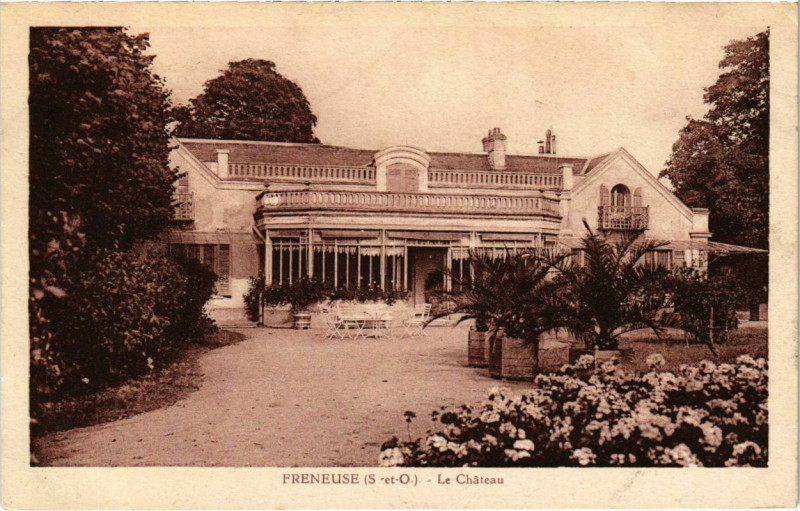 Carte postale ancienne Freneuse - La Chateau à Freneuse
