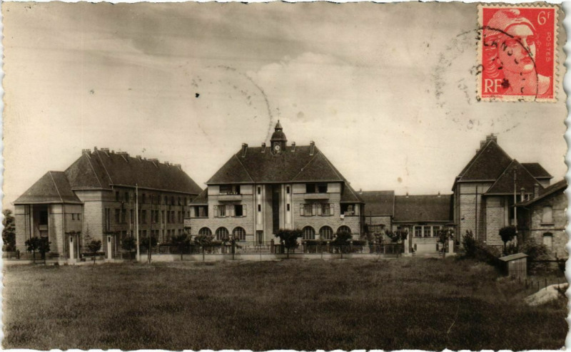 Carte postale ancienne Conflans-Sainte-Honorine - Les nouvelles Ecoles à Conflans-Sainte-Honorine