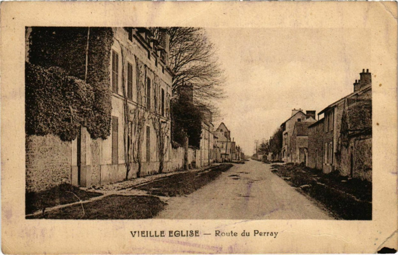 Carte postale ancienne Vieille Eglise - Route du Perray